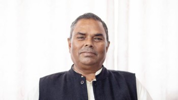 ‘अहिले एमालेलाई मल्हमपट्टीको जरुरी छ’